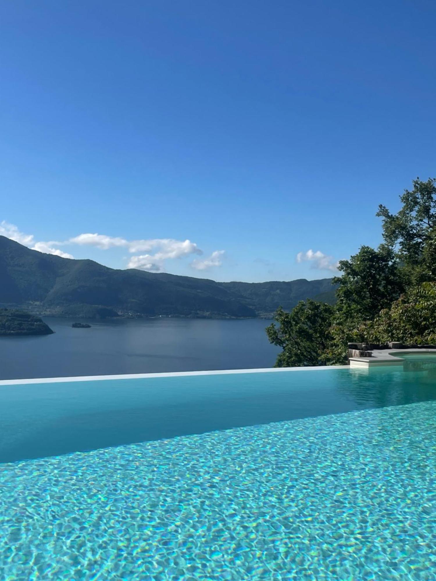 Mia Isola With Lake View, Garden And Swimming Pool Parzanica ภายนอก รูปภาพ