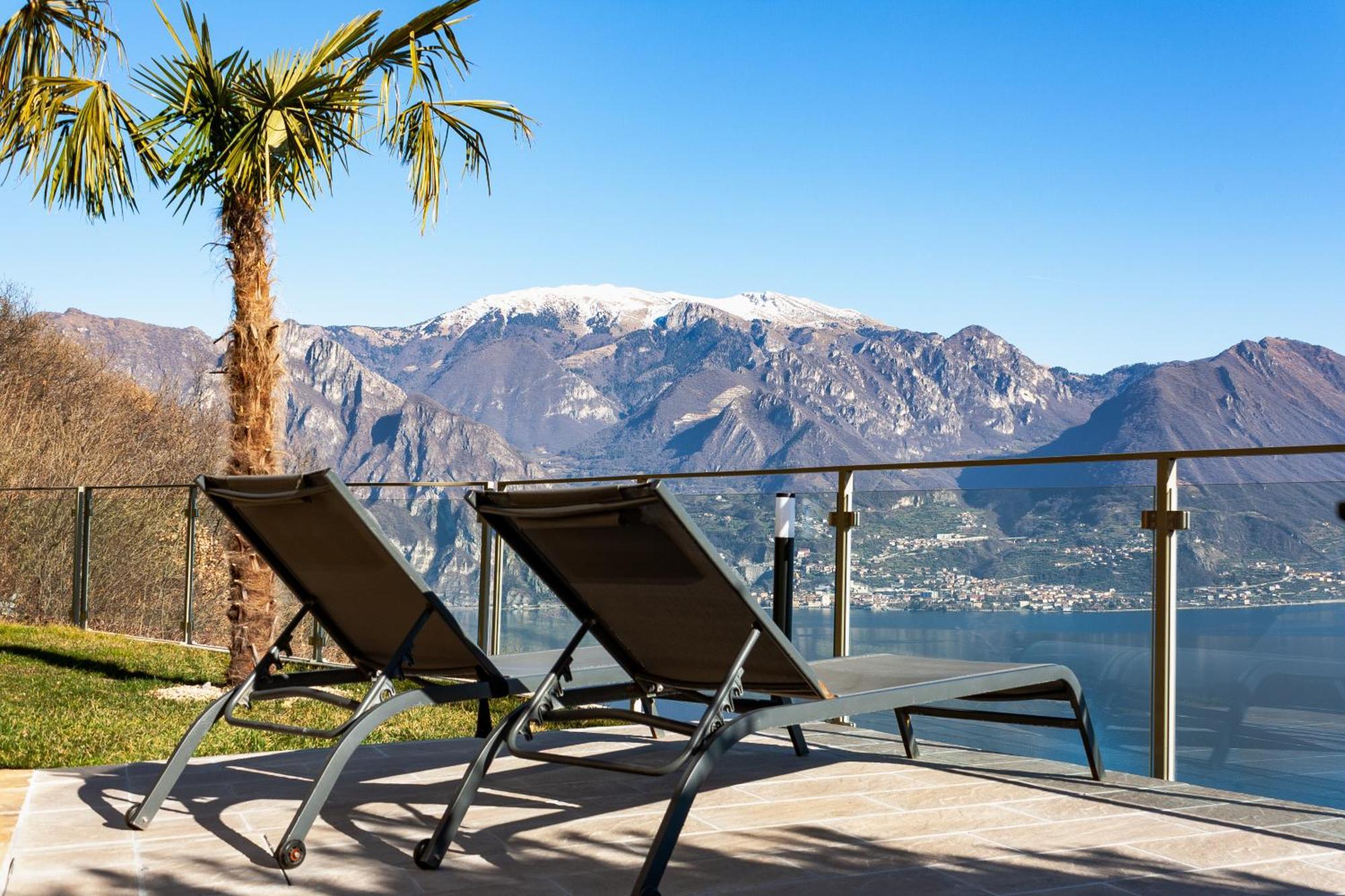 Mia Isola With Lake View, Garden And Swimming Pool Parzanica ภายนอก รูปภาพ